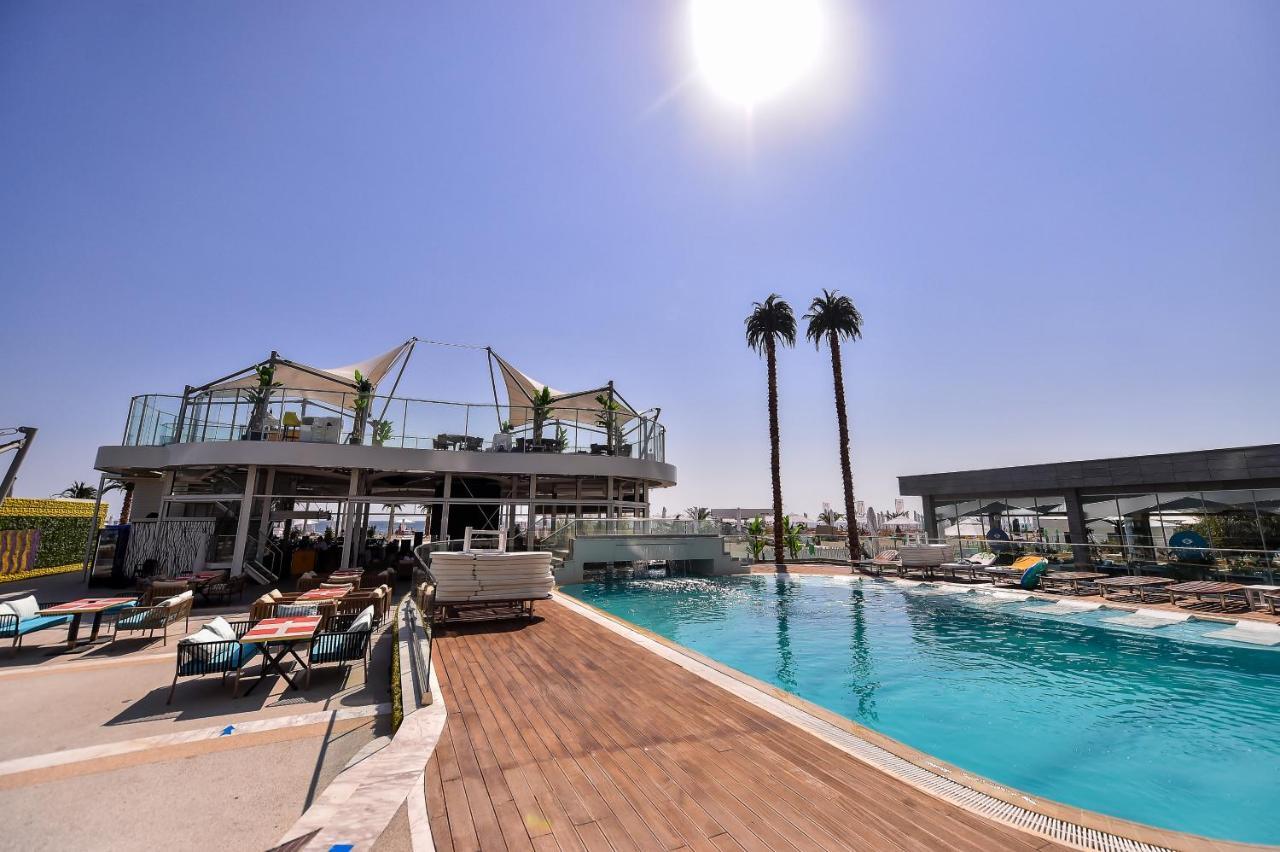 White Tower Private Apartment Beach View Mamaia Exterior foto